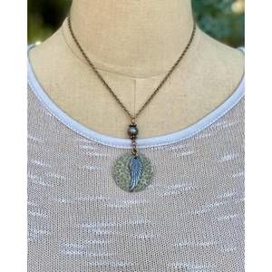 NEW INSPIRE DESIGNS charming necklace in brass